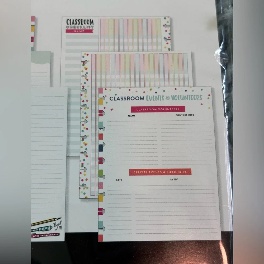 The Happy Planner 121 pieces